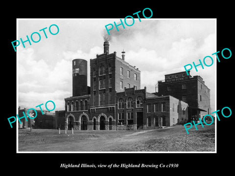 OLD LARGE HISTORIC PHOTO OF HIGHLAND ILLINOIS, THE HIGHLAND BREWERY CO c1930