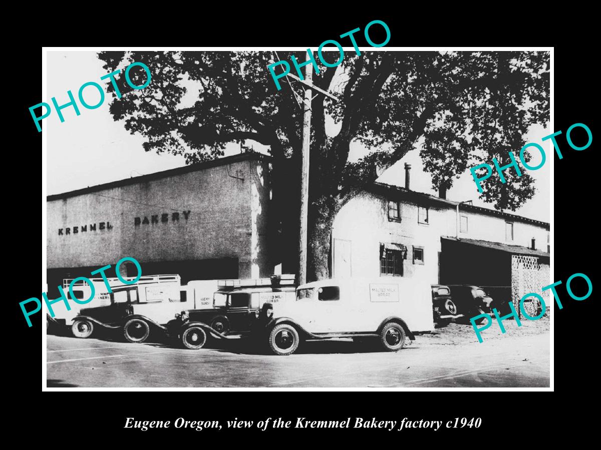 OLD LARGE HISTORIC PHOTO OF EUGENE OREGON, THE KREMMEL BAKERY BREAD TRUCK c1940