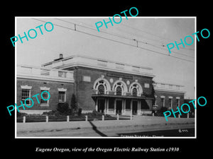 OLD LARGE HISTORIC PHOTO OF EUGENE OREGON, THE OREGON RAILROAD STATION c1930