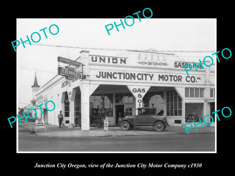 OLD LARGE HISTORIC PHOTO OF JUNCTION CITY OREGON, THE J/C MOTOR COMPANY c1930