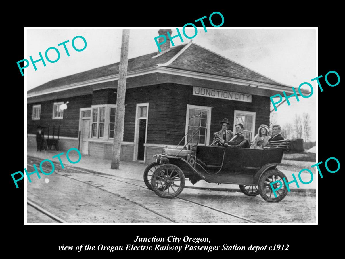 OLD LARGE HISTORIC PHOTO OF JUNCTION CITY OREGON, THE RAILROAD STATION c1912 1