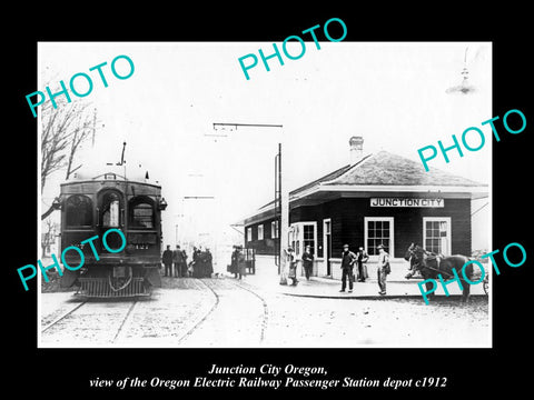 OLD LARGE HISTORIC PHOTO OF JUNCTION CITY OREGON, THE RAILROAD STATION c1912 2