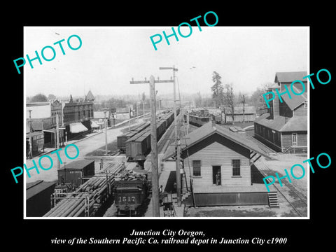 OLD LARGE HISTORIC PHOTO OF JUNCTION CITY OREGON, THE S/P RAILROAD STATION c1900