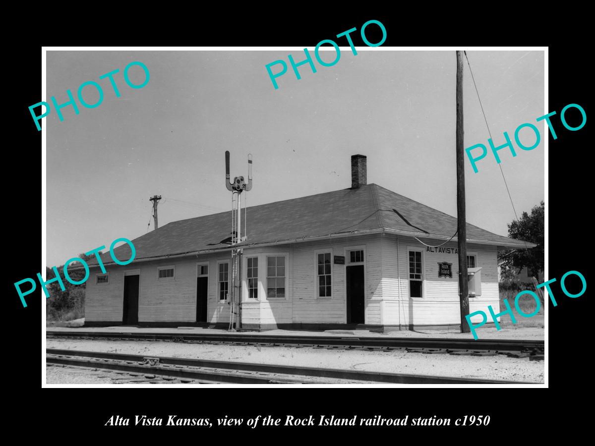 OLD LARGE HISTORIC PHOTO OF ALTA VISTA KANSAS, ROCK ISLAND RAILROAD DEPOT c1950