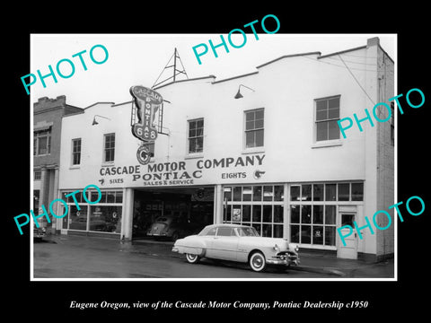 OLD LARGE HISTORIC PHOTO OF EUGENE OREGON, THE PONTIAC CAR DEALERSHIP c1950