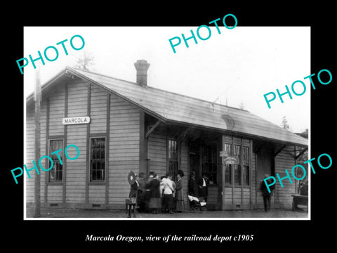 OLD LARGE HISTORIC PHOTO OF MARCOLA OREGON, THE RAILROAD DEPOT STATION c1905