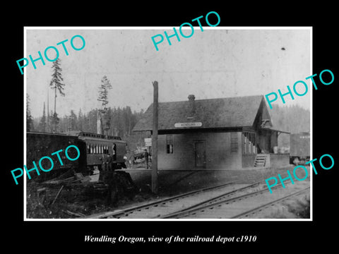 OLD LARGE HISTORIC PHOTO OF WENDLING OREGON, THE RAILROAD DEPOT STATION c1910