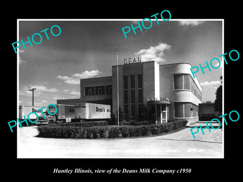 OLD LARGE HISTORIC PHOTO OF HUNTLEY ILLINOIS, THE DEANS MILK COMPANY c1950