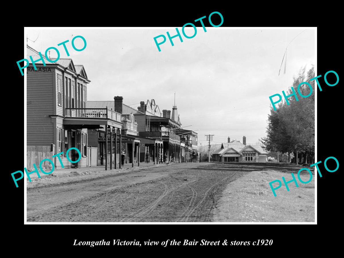 OLD LARGE HISTORIC PHOTO OF LEONGATHA VICTORIA, VIEW OF BAIR St & STORES c1920