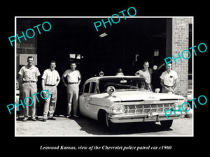 OLD LARGE HISTORIC PHOTO OF LEAWOOD KANSAS, THE CHEVROLET POLICE CAR c1960