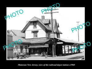 OLD LARGE HISTORIC PHOTO OF MATAWAN NEW JERSEY, THE RAILROAD DEPOT STATION c1960