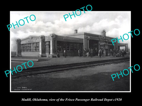 OLD LARGE HISTORIC PHOTO OF MADILL OKLAHOMA, THE RAILROAD DEPOT STATION c1920