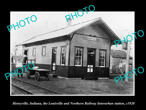 OLD LARGE HISTORIC PHOTO OF HENRYVILLE INDIANA, THE RAILROAD DEPOT STATION c1920