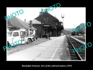 OLD LARGE HISTORIC PHOTO OF RANDOLPH VERMONT, THE RAILROAD STATION c1950