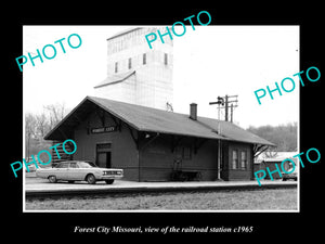 OLD LARGE HISTORIC PHOTO OF FOREST CITY MISSOURI, THE RAILROAD STATION c1965