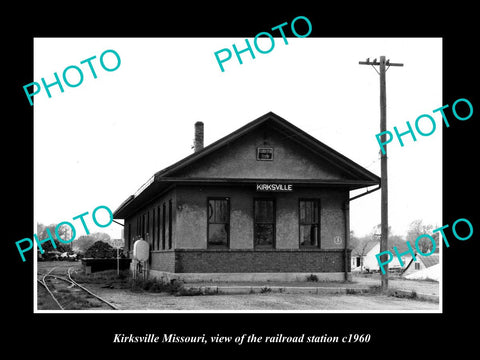 OLD LARGE HISTORIC PHOTO OF KIRKSVILLE MISSOURI, THE RAILROAD STATION c1960