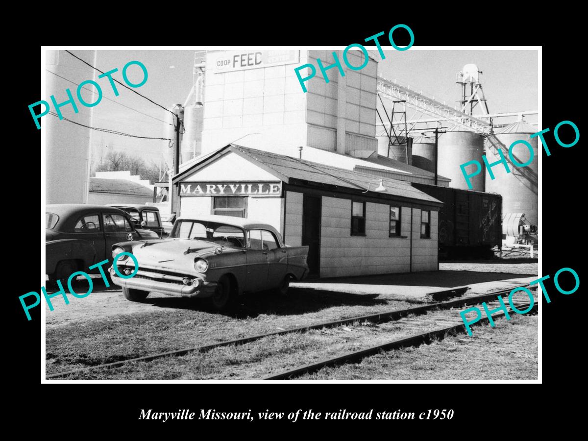 OLD LARGE HISTORIC PHOTO OF MARYVILLE MISSOURI, THE RAILROAD DEPOT STATION c1950