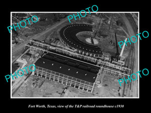 OLD LARGE HISTORIC PHOTO OF FORT WORTH TEXAS, THE T&P RAILROAD ROUNDHOUSE c1930