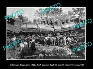 OLD LARGE HISTORIC PHOTO OF JEFFERSON TEXAS, THE T&P RAILROAD CRASH c1903