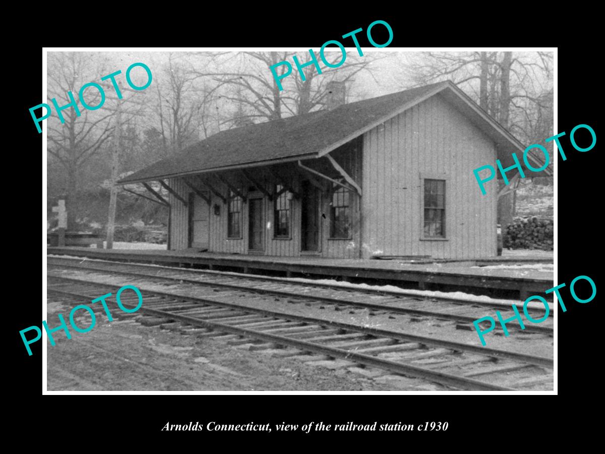 OLD LARGE HISTORIC PHOTO OF ARNOLDS CONNECTICUT, THE RAILROAD STATION c1930