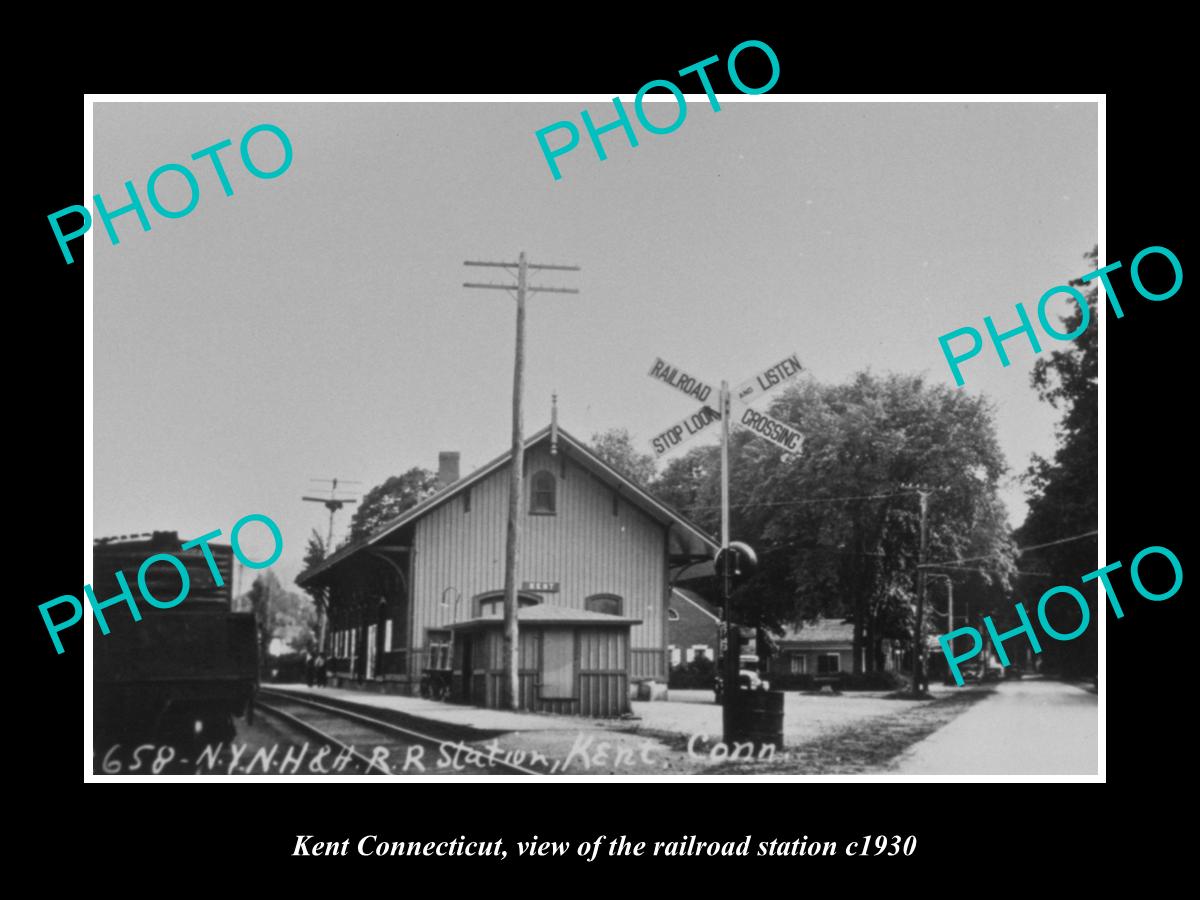 OLD LARGE HISTORIC PHOTO OF KENT CONNECTICUT, THE RAILROAD STATION c1930