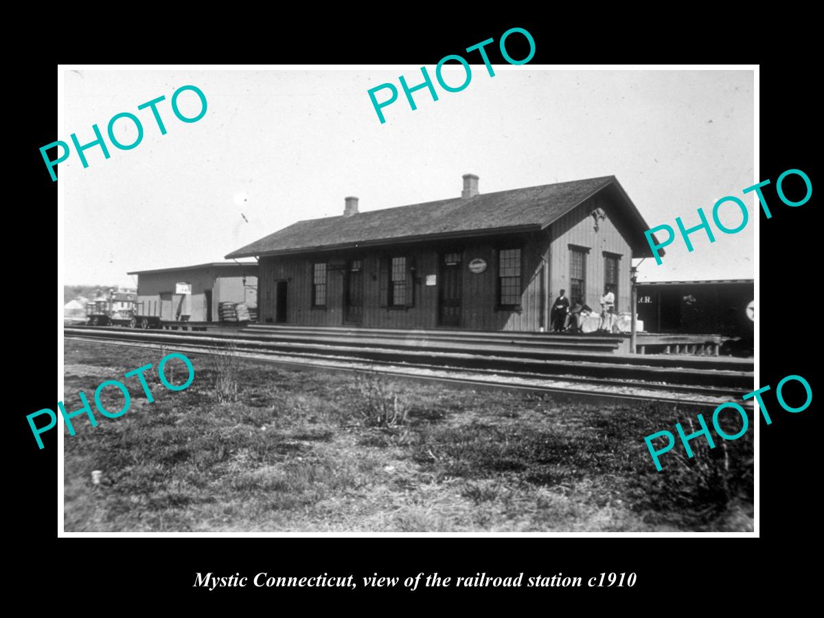 OLD LARGE HISTORIC PHOTO OF MYSTIC CONNECTICUT, THE RAILROAD STATION c1910