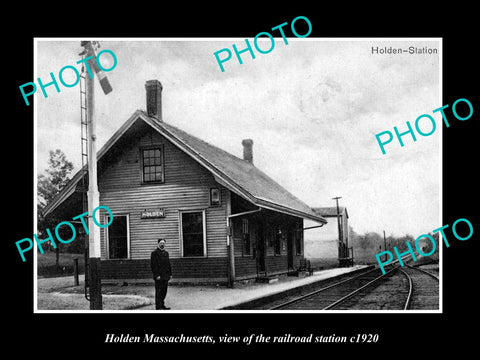 OLD LARGE HISTORIC PHOTO OF HOLDEN MASSACHUSETTS, THE RAILROAD STATION c1920