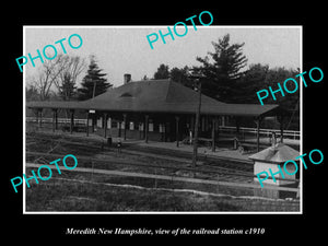 OLD LARGE HISTORIC PHOTO OF MEREDITH NEW HAMPSHIRE, THE RAILROAD STATION c1910