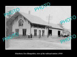 OLD LARGE HISTORIC PHOTO OF PETERBORO NEW HAMPSHIRE, THE RAILROAD STATION c1910