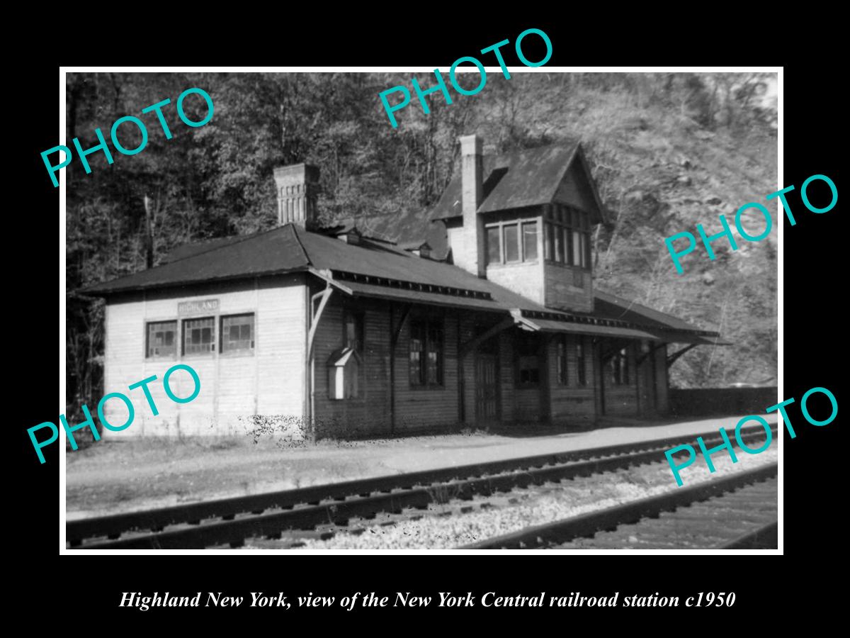 OLD LARGE HISTORIC PHOTO OF HIGHLAND NEW YORK, THE NYC RAILROAD STATION c1950