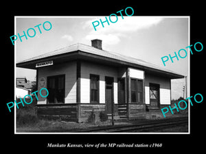 OLD LARGE HISTORIC PHOTO OF MANKATO KANSAS, THE MP RAILROAD STATION c1960