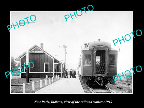 OLD LARGE HISTORIC PHOTO OF NEW PARIS INDIANA, THE RAILROAD STATION c1910