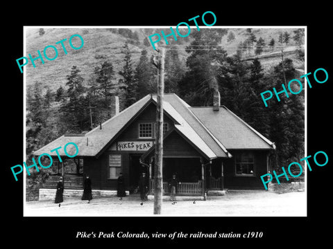 OLD LARGE HISTORIC PHOTO OF PIKES PEAK COLORADO, THE RAILROAD STATION c1910