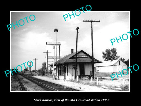 OLD LARGE HISTORIC PHOTO OF STARK KANSAS, THE MKT RAILROAD STATION c1950