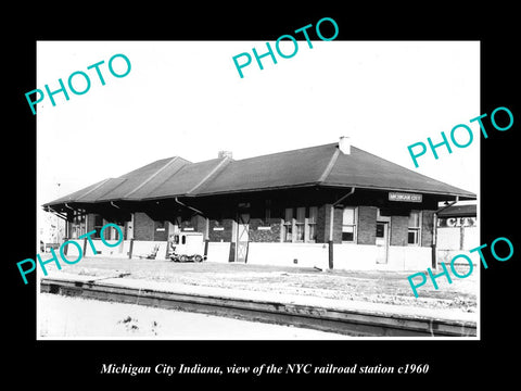 OLD LARGE HISTORIC PHOTO OF MICHIGAN CITY INDIANA NYC RAILROAD STATION c1960