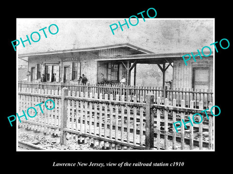 OLD LARGE HISTORIC PHOTO OF LAWRENCE NEW JERSEY, THE RAILROAD STATION c1910