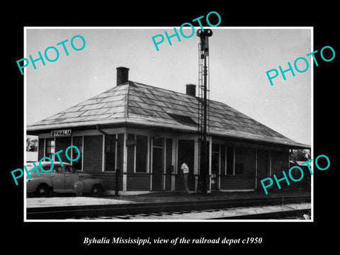 OLD LARGE HISTORIC PHOTO OF BYHALIA MISSISSIPPI, THE RAILROAD DEPOT c1950