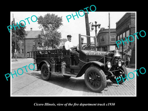 OLD LARGE HISTORIC PHOTO OF CICERO ILLINOIS, THE FIRE DEPARTMENT TRUCK c1930