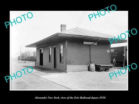 OLD LARGE HISTORIC PHOTO OF ALEXANDER NEW YORK, THE ERIE RAILROAD DEPOT c1910