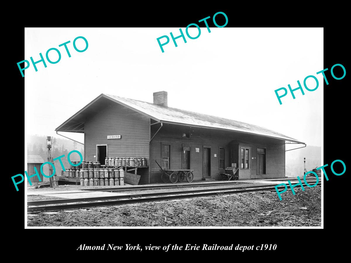 OLD LARGE HISTORIC PHOTO OF ALMOND NEW YORK, THE ERIE RAILROAD DEPOT c1910