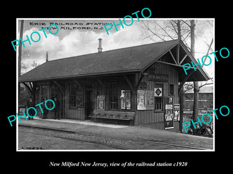 OLD LARGE HISTORIC PHOTO OF NEW MILFORD NEW JERSEY, THE RAILROAD DEPOT c1920