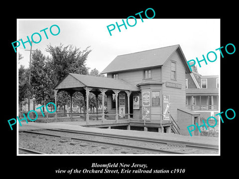 OLD HISTORIC PHOTO OF BLOOMFIELD NEW YORK, ORCHARD ST RAILROAD STATION c1910