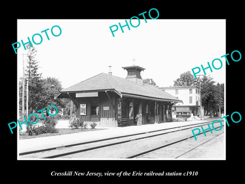 OLD LARGE HISTORIC PHOTO OF CRESSKILL NEW JERSEY, ERIE RAILROAD STATION c1910 1