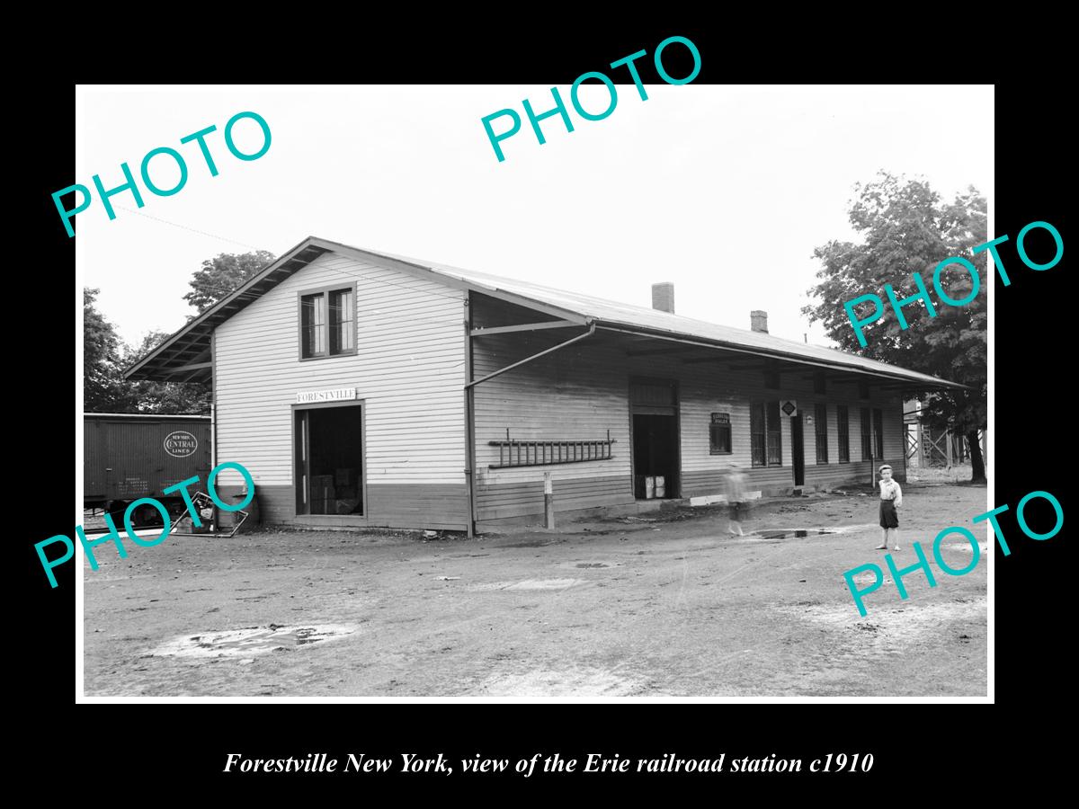 OLD LARGE HISTORIC PHOTO OF FORESTVILLE NEW YORK, ERIE RAILROAD STATION c1910 2