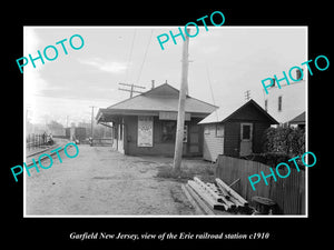 OLD LARGE HISTORIC PHOTO OF GARFIELD NEW JERSEY, ERIE RAILROAD STATION c1910