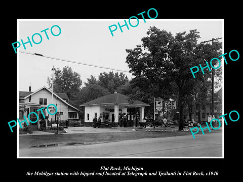 OLD LARGE HISTORIC PHOTO OF FLAT ROCK MICHIGAN, THE MOBIL OIL GAS STATION c1940