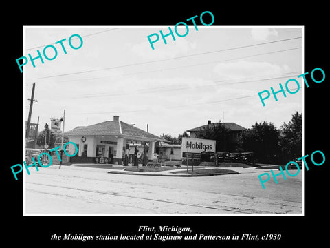 OLD LARGE HISTORIC PHOTO OF FLINT MICHIGAN, THE MOBIL OIL GAS STATION c1930