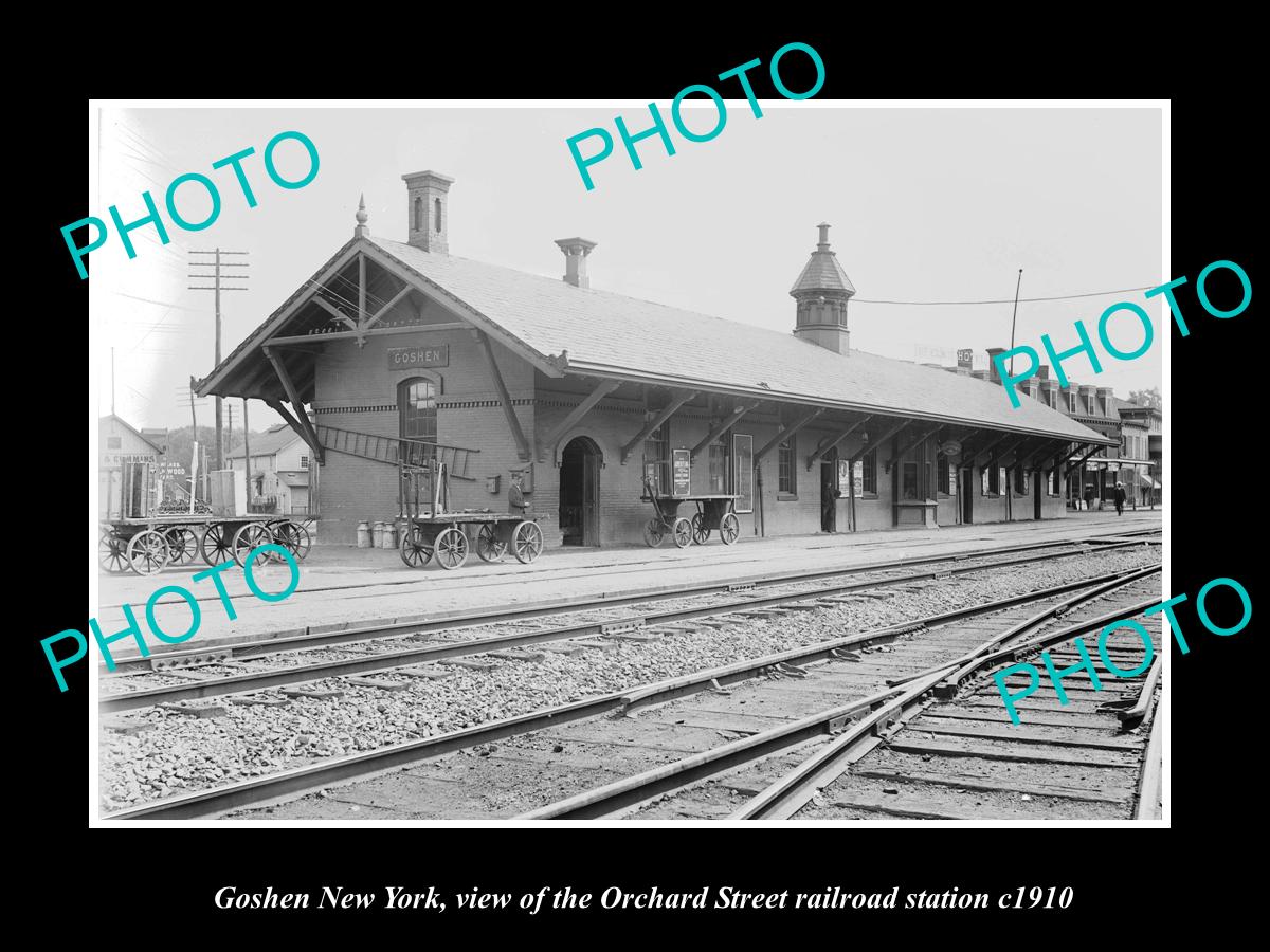 OLD LARGE HISTORIC PHOTO OF GOSHEN NEW YORK, O/S ERIE RAILROAD STATION c1910 1