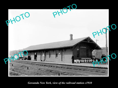 OLD LARGE HISTORIC PHOTO OF GOWANDA NEW YORK, ERIE RAILROAD STATION c1910