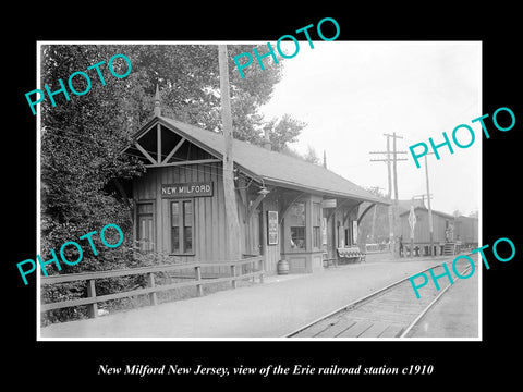 OLD LARGE HISTORIC PHOTO OF NEW MILFORD NEW JERSEY ERIE RAILROAD STATION c1910 1